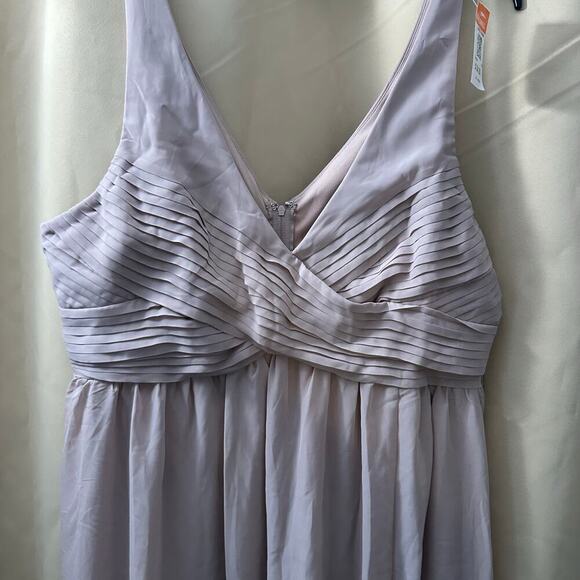 Birdie Grey Laurie Empire Dress XL
Chiffon Taupe - Picture 3 of 8